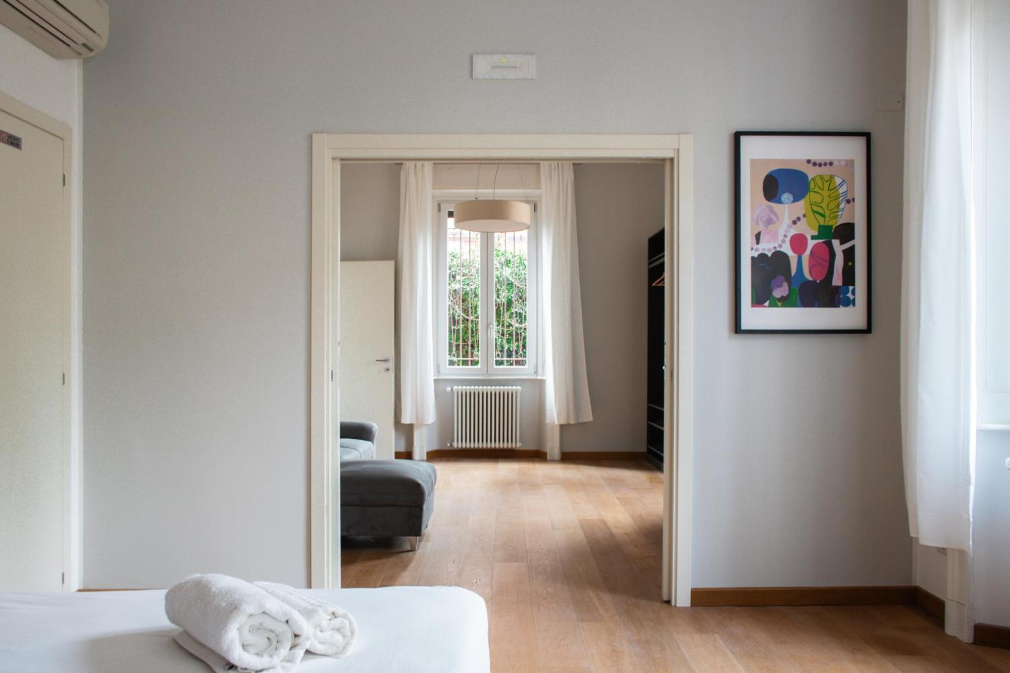 Rrrapido Holy Suites And Rooms - Via Sardegna Milano Dış mekan fotoğraf