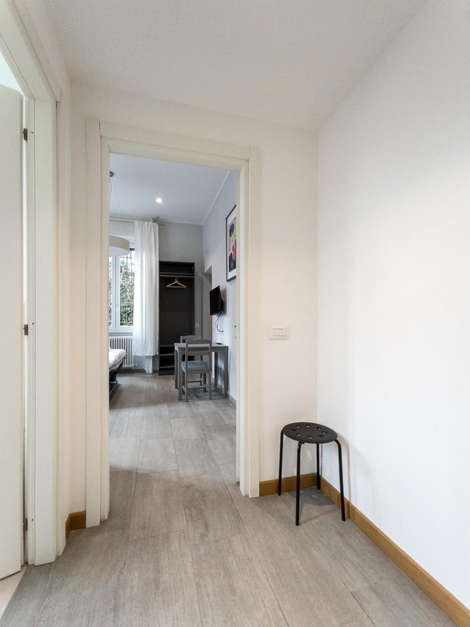 Rrrapido Holy Suites And Rooms - Via Sardegna Milano Dış mekan fotoğraf